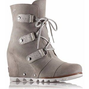 Sorel Women's Joan of Arctic Wedge Booties - slightly used - size 7